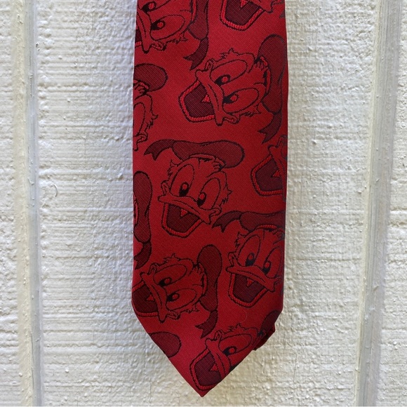 Vintage Disney Donald Duck neck tie - Picture 4 of 8